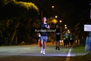 Runner Photo 1571550