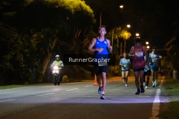 Runner Photo 1571574