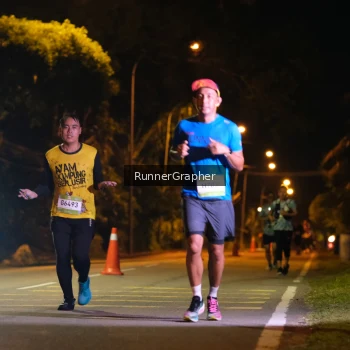 Runner Photo 1571610