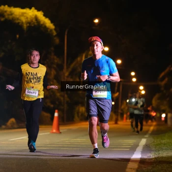 Runner Photo 1571614