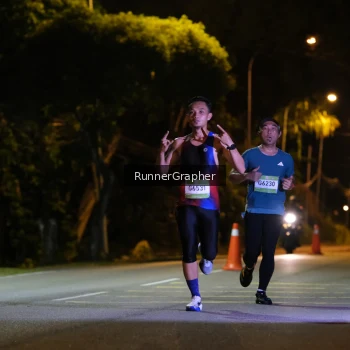 Runner Photo 1571634