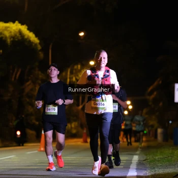 Runner Photo 1571636