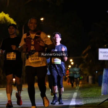 Runner Photo 1571640