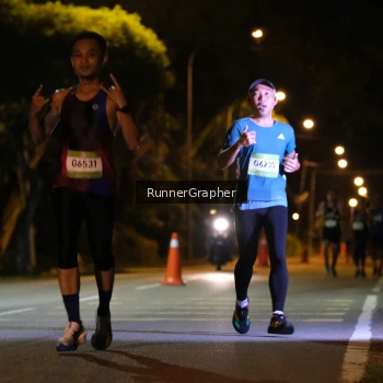 Runner Photo 1571645