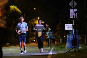 Runner Photo 1571646
