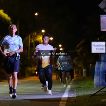 Runner Photo 1571649