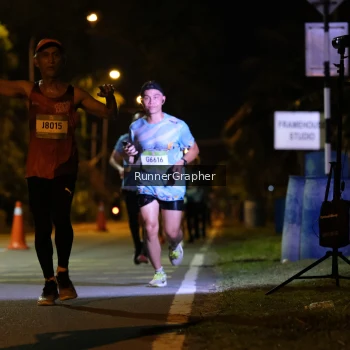 Runner Photo 1571658