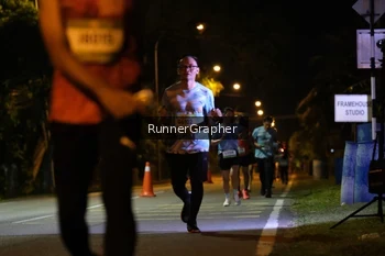 Runner Photo 1571671