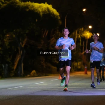 Runner Photo 1571697