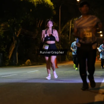Runner Photo 1571701