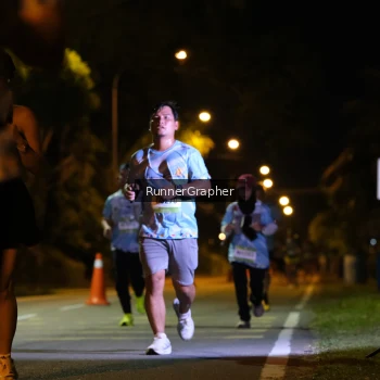 Runner Photo 1571709