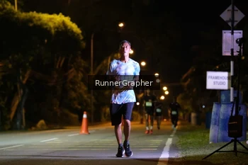 Runner Photo 1571727