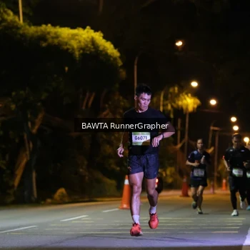 Runner Photo 1571731