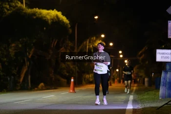 Runner Photo 1571958