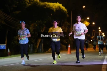 Runner Photo 1571969