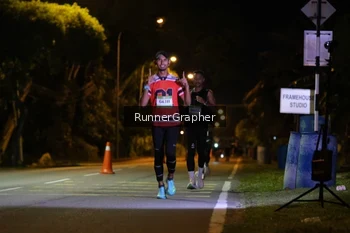 Runner Photo 1572107