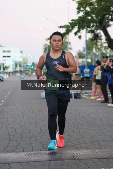 Runner Photo 1572190