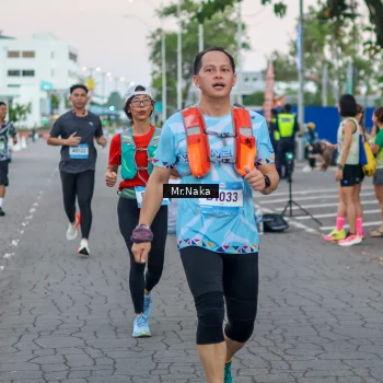 Runner Photo 1572278