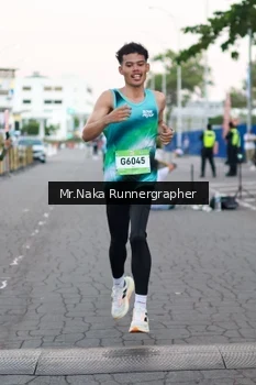 Runner Photo 1572369