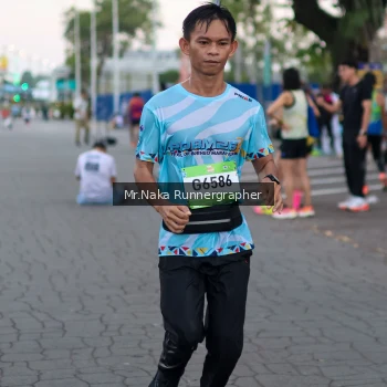 Runner Photo 1572608
