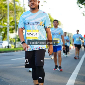 Runner Photo 1575858