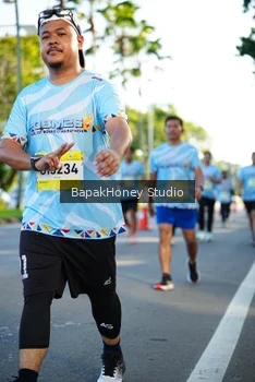 Runner Photo 1575881