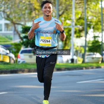 Runner Photo 1575926