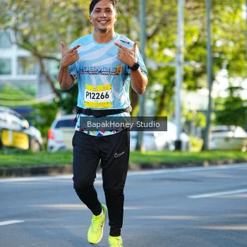 Runner Photo 1575931