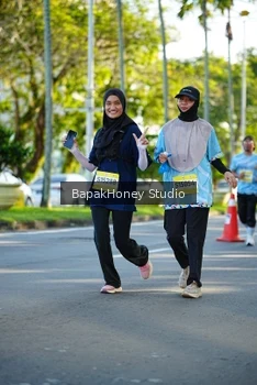 Runner Photo 1575945