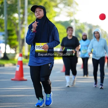 Runner Photo 1575997