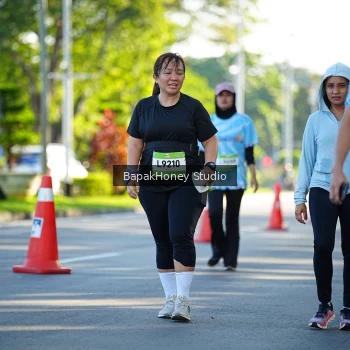 Runner Photo 1576041