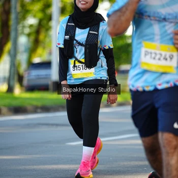 Runner Photo 1576187