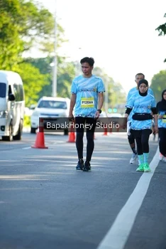 Runner Photo 1576203