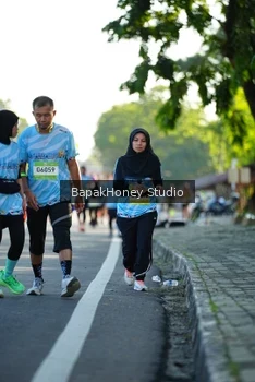 Runner Photo 1576225