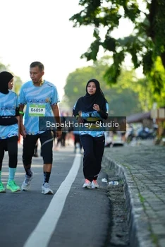 Runner Photo 1576228