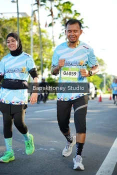 Runner Photo 1576282