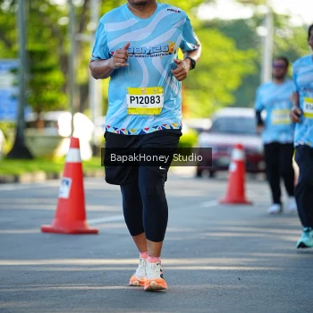 Runner Photo 1576306