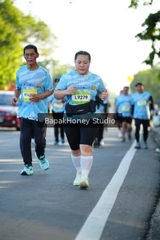 Runner Photo 1576320