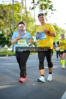 Runner Photo 1576474