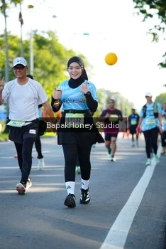Runner Photo 1576495