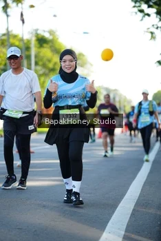 Runner Photo 1576500