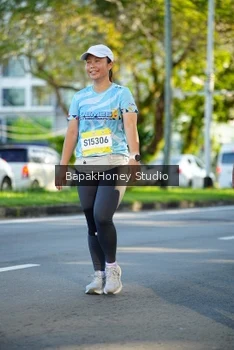 Runner Photo 1576508
