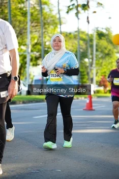 Runner Photo 1576516