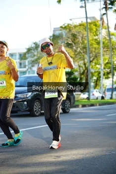 Runner Photo 1576622