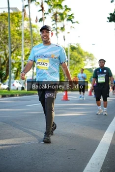 Runner Photo 1576638