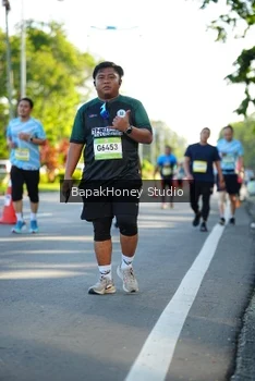 Runner Photo 1576652