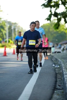 Runner Photo 1576667
