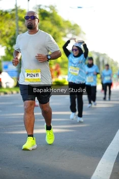 Runner Photo 1576766