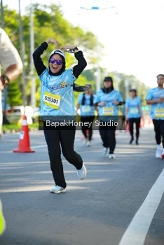 Runner Photo 1576775