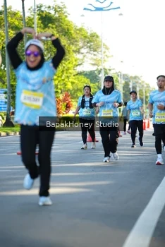 Runner Photo 1576781